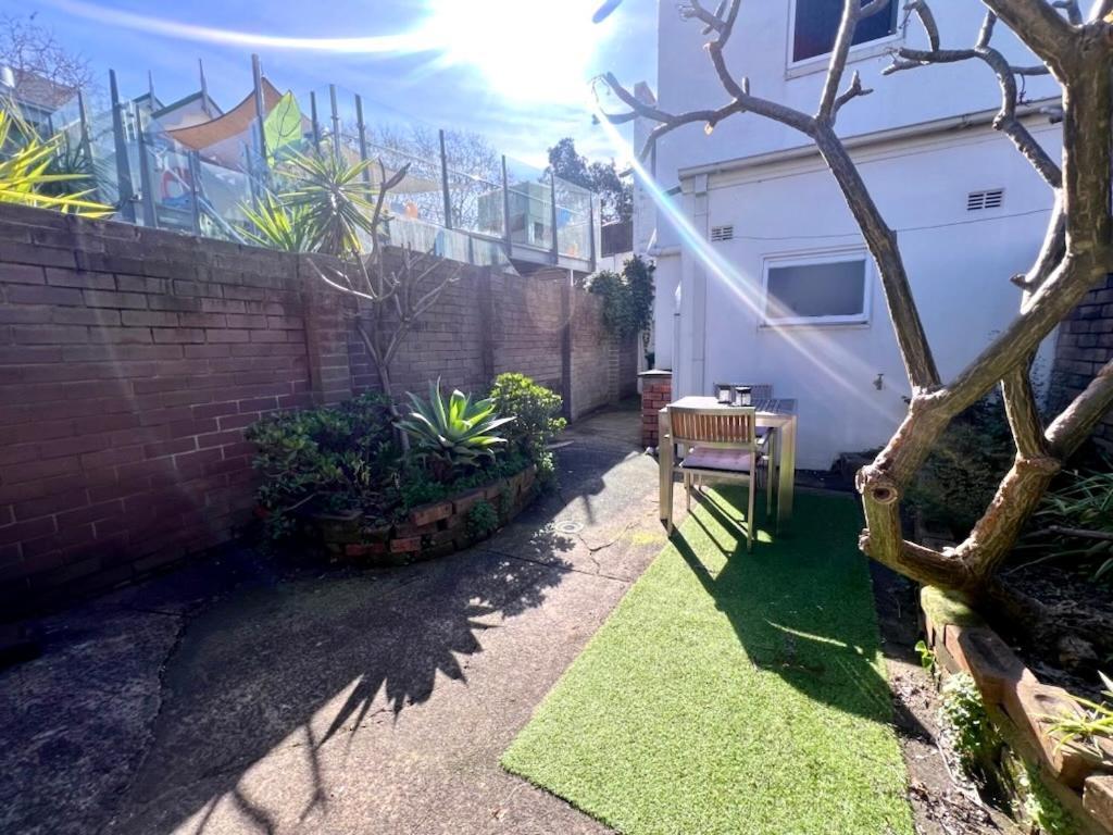 Rear Garden * Sydney