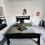 Rear Garden Suite